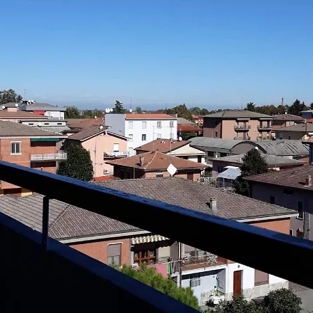 Nice In With Balcony *